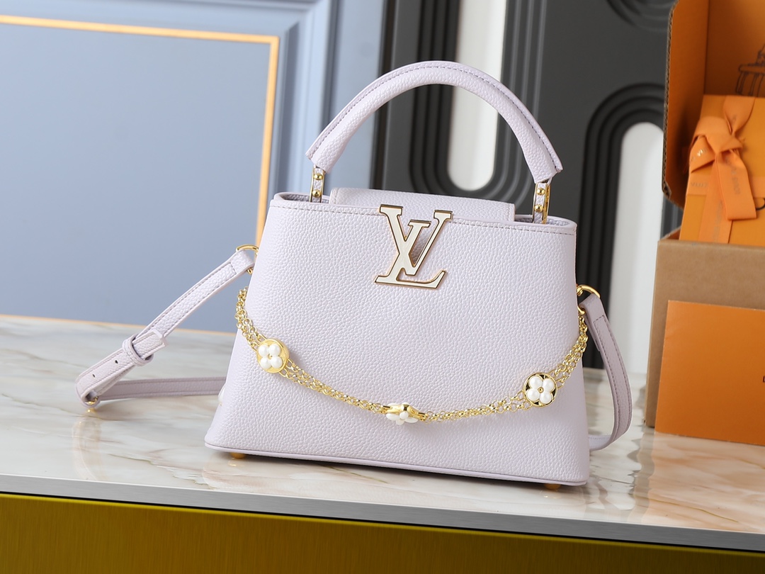 Louis Vuitton LV Classic Handbag Premium Canvas Model M27022 Shoulder Strap Fashion Statement Premium Quality